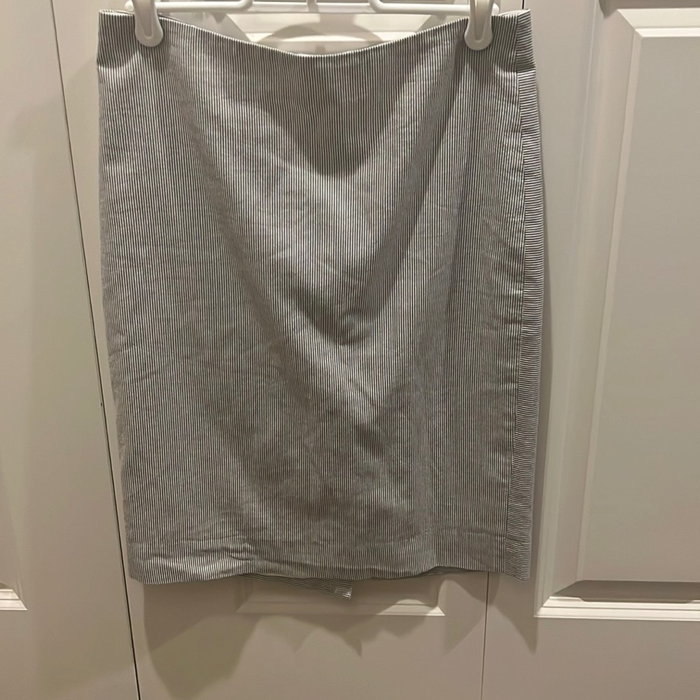 Pin striped pencil skirt